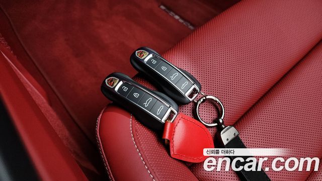 Porsche 911 (992) Carrera GTS Cabriolet 2025 — фото 18