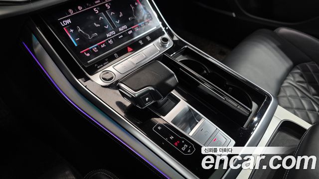 Audi Q8 (4M) 55 TFSI Quattro Premium 2021 — фото 9