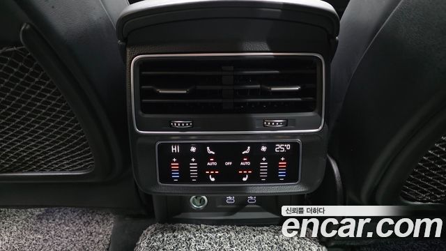 Audi Q8 (4M) 55 TFSI Quattro Premium 2021 — фото 21