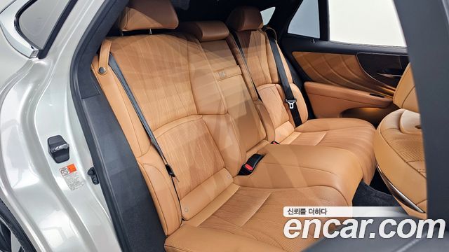 Lexus LS500 (V) 3.5 Supreme AWD 2022 — фото 12