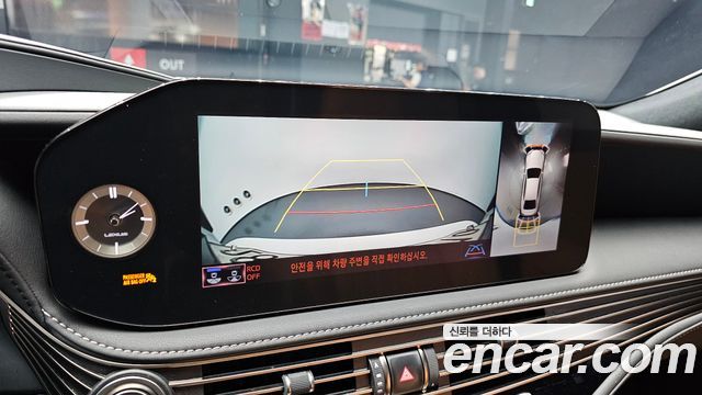 Lexus LS500 (V) 3.5 Supreme AWD 2022 — фото 16