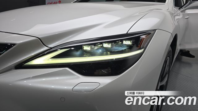 Lexus LS500 (V) 3.5 Supreme AWD 2022 — фото 22