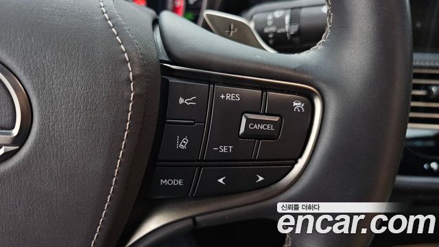 Lexus LS500 (V) 3.5 Supreme AWD 2022 — фото 29