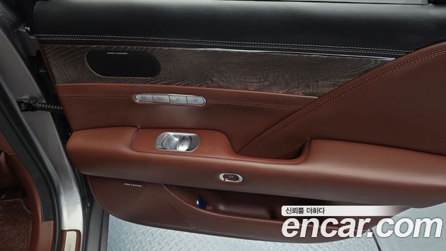 Genesis G90 (RS4) Gasoline 3.5 Turbo AWD 2023 — фото 25