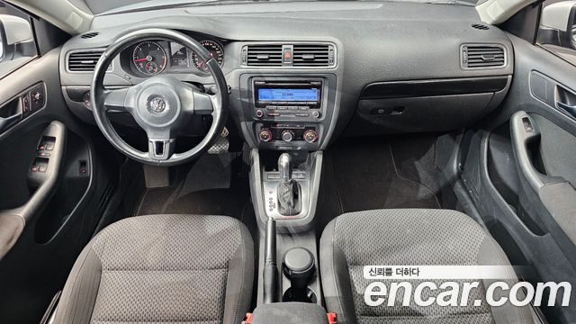 Volkswagen Jetta 1.6 TDI Blue Motion 6th 2011 — фото 7