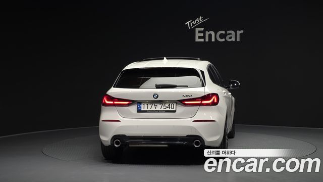 BMW 1 Series (F40) 118d Sport 2020 — фото 4