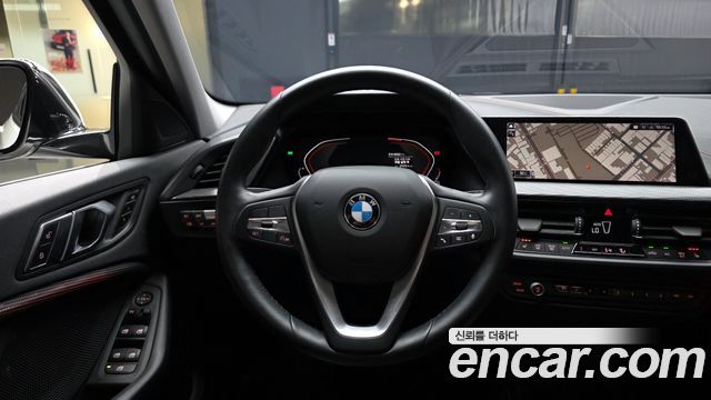 BMW 1 Series (F40) 118d Sport 2020 — фото 13