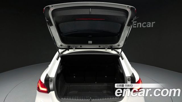 BMW 1 Series (F40) 118d Sport 2020 — фото 20