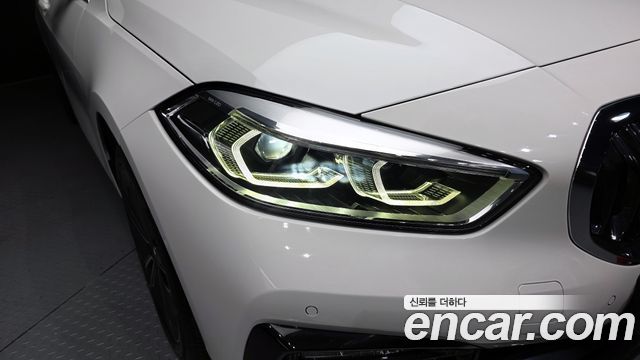 BMW 1 Series (F40) 118d Sport 2020 — фото 22