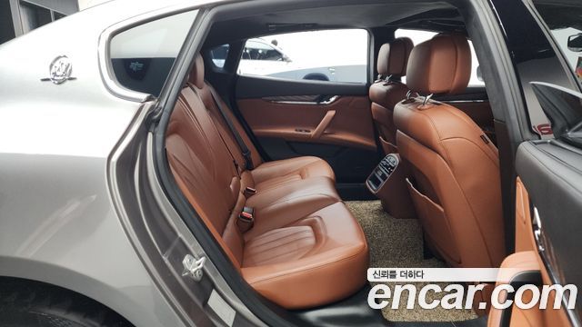Maserati Quattroporte 3.0 Diesel Granlusso 2017 — фото 11