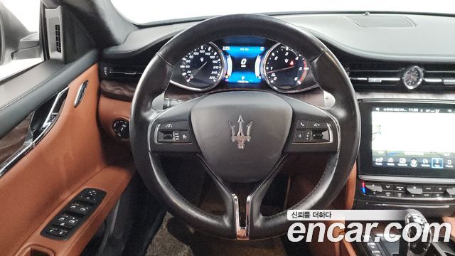 Maserati Quattroporte 3.0 Diesel Granlusso 2017 — фото 13