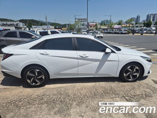 Hyundai Avante (CN7) 1.6 Inspiration 2022 — фото 6