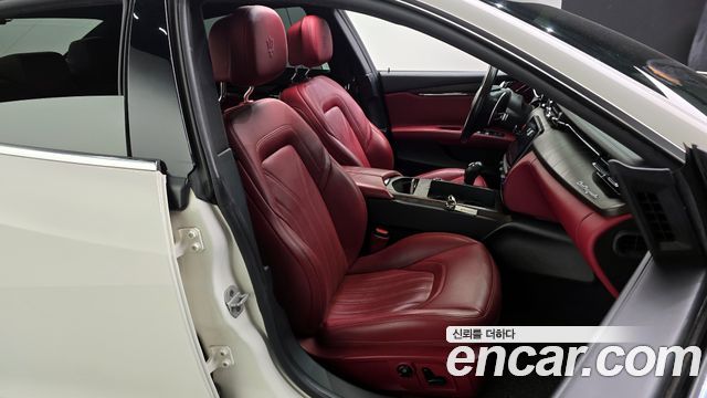 Maserati Quattroporte 3.0 Diesel 2018 — фото 16