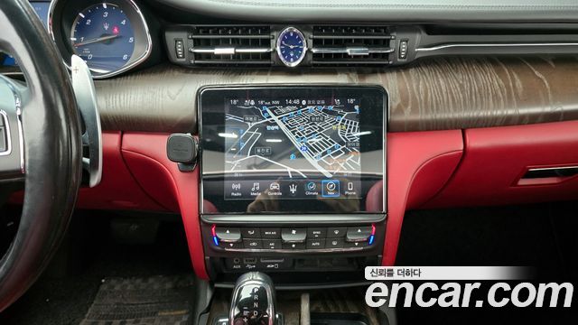Maserati Quattroporte 3.0 Diesel 2018 — фото 23