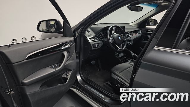 BMW X1 (F48) xDrive 20i xLine 2022 — фото 10
