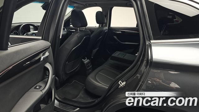 BMW X1 (F48) xDrive 20i xLine 2022 — фото 11