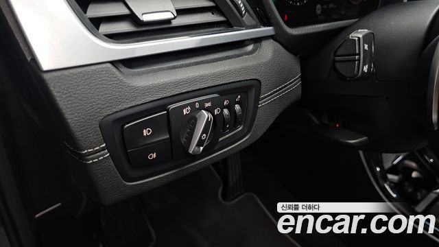 BMW X1 (F48) xDrive 20i xLine 2022 — фото 18