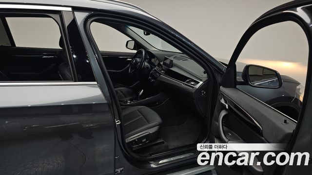 BMW X1 (F48) xDrive 20i xLine 2022 — фото 26