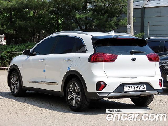 Kia Niro 1.6 HEV Prestige 2021 — фото 3