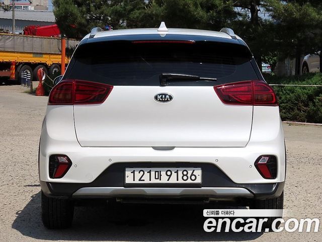 Kia Niro 1.6 HEV Prestige 2021 — фото 4