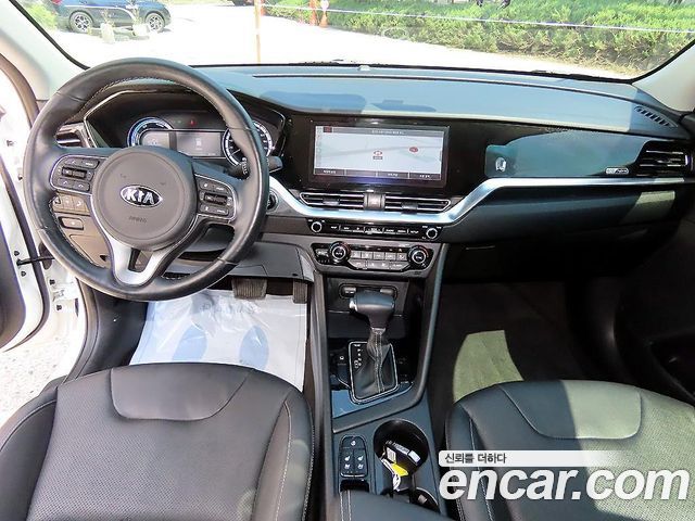 Kia Niro 1.6 HEV Prestige 2021 — фото 7