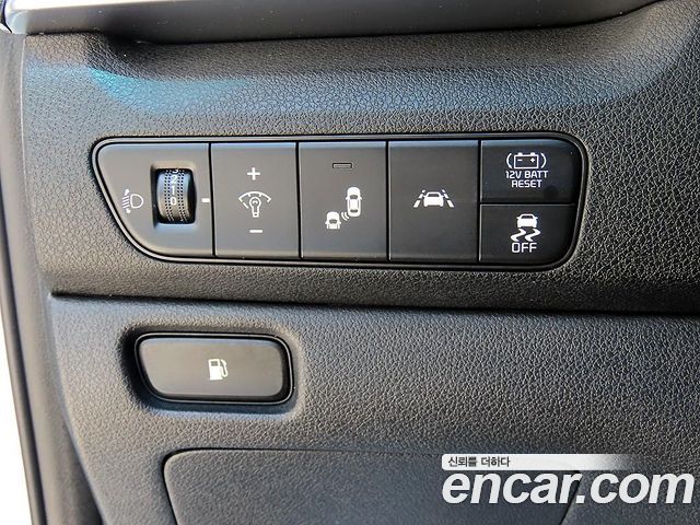 Kia Niro 1.6 HEV Prestige 2021 — фото 16