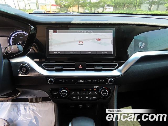 Kia Niro 1.6 HEV Prestige 2021 — фото 18