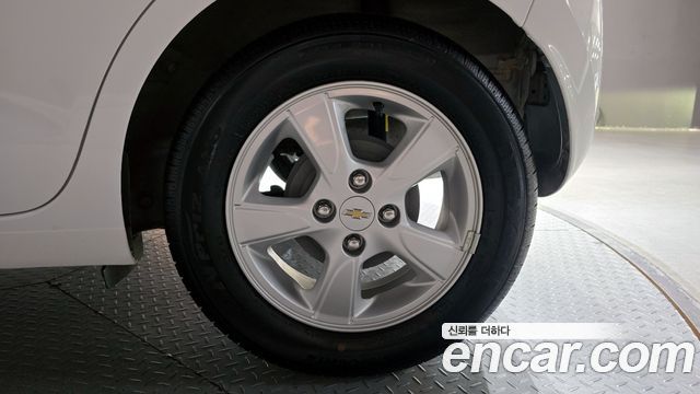 Chevrolet Spark LT 2021 — фото 21