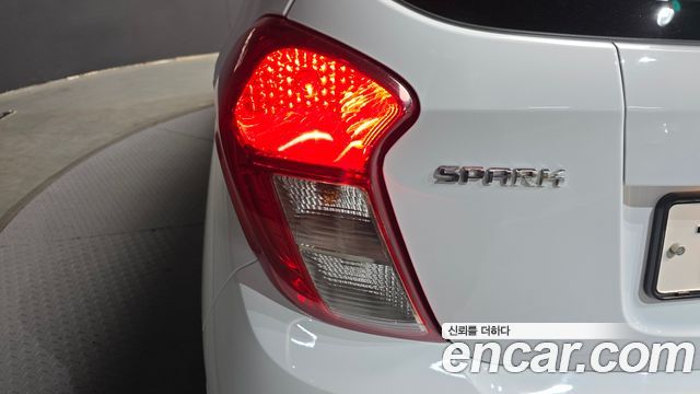 Chevrolet Spark LT 2021 — фото 23