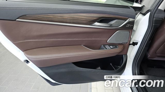 BMW 6 Series GT (G32) 620d Luxury 2024 — фото 25