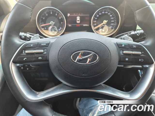 Hyundai Grandeur (IG) 3.0 LPi Rent Car Modern 2022 — фото 16