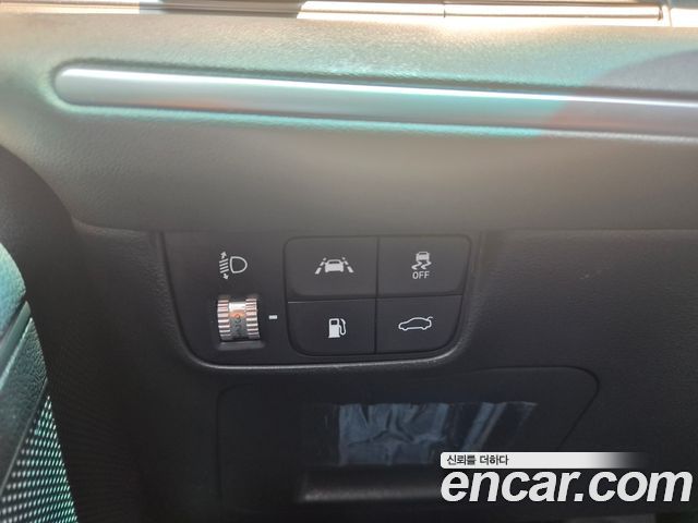 Hyundai Grandeur (IG) 3.0 LPi Rent Car Modern 2022 — фото 20