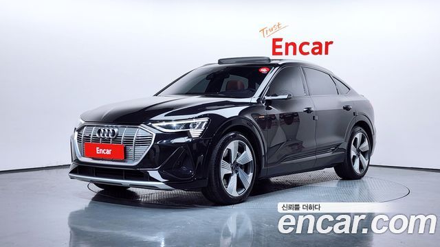 Audi e-tron 55 Quattro Sportback 2021 — фото 1