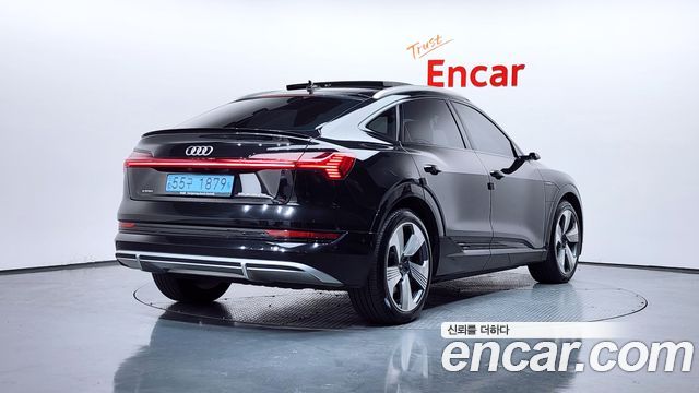 Audi e-tron 55 Quattro Sportback 2021 — фото 2