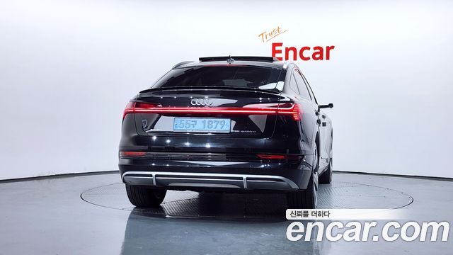 Audi e-tron 55 Quattro Sportback 2021 — фото 4