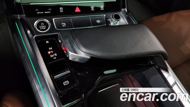 Audi e-tron 55 Quattro Sportback 2021 — фото 9