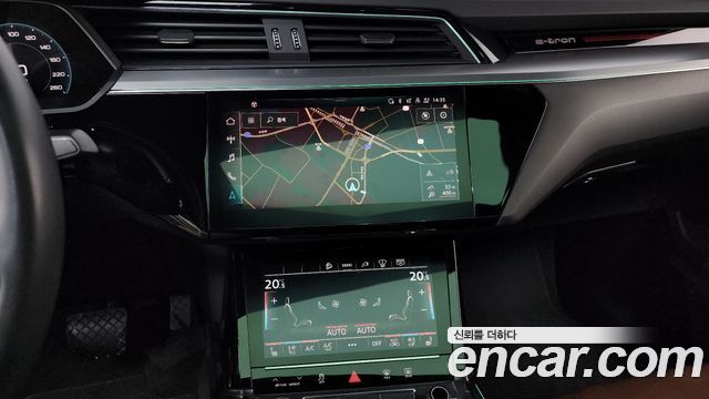 Audi e-tron 55 Quattro Sportback 2021 — фото 12