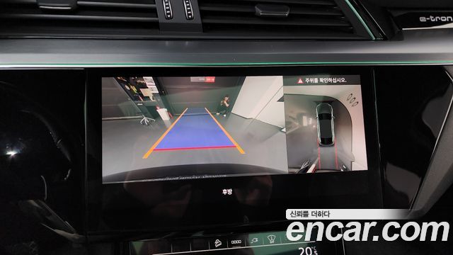 Audi e-tron 55 Quattro Sportback 2021 — фото 14