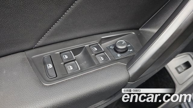 Volkswagen Tiguan Allspace 2.0 TSI Prestige 2022 — фото 13