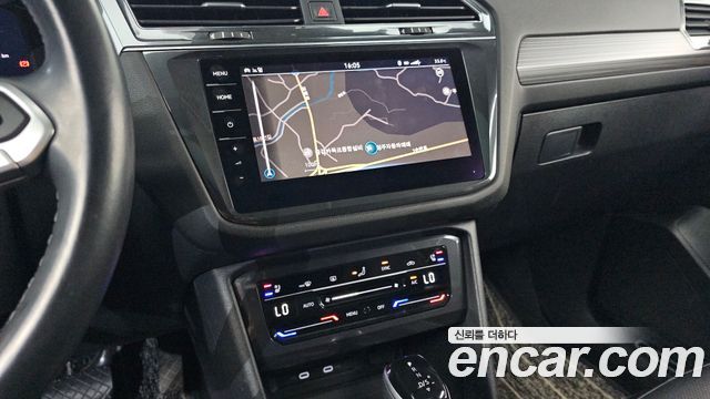 Volkswagen Tiguan Allspace 2.0 TSI Prestige 2022 — фото 15