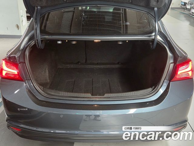 Chevrolet Malibu 1.3 Turbo LT Deluxe 2019 — фото 23