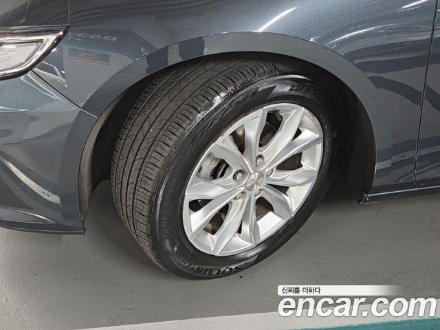 Chevrolet Malibu 1.3 Turbo LT Deluxe 2019 — фото 24