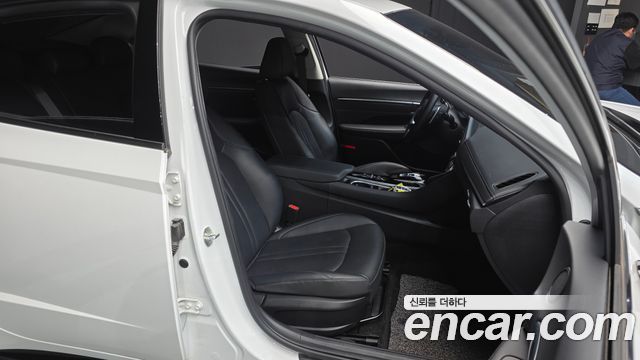 Hyundai Sonata (DN8) 2.0 Premium Plus 2022 — фото 12
