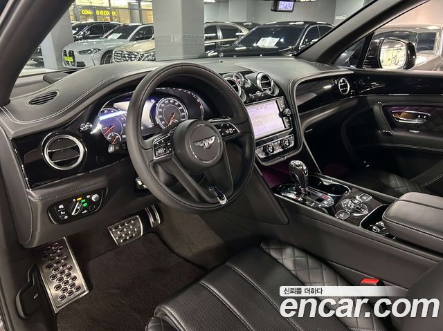 Bentley Bentayga 3.0 Plug-in HEV 2020 — фото 4