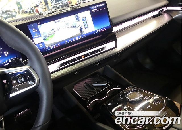 BMW 5 Series (G60) 520i Special Edition 2025 — фото 18