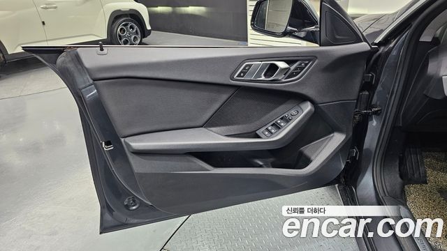 BMW 2 Series Gran Coupe (F44) 220d Advantage 2020 — фото 24