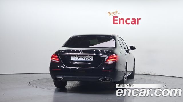 Mercedes-Benz E-Class (W213) E250 Avantgarde 2020 — фото 4