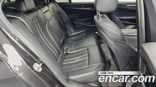 BMW 5 Series (G30) 530i xDrive M Sport Package 2018 — фото 15