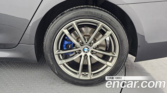BMW 5 Series (G30) 530i xDrive M Sport Package 2018 — фото 27