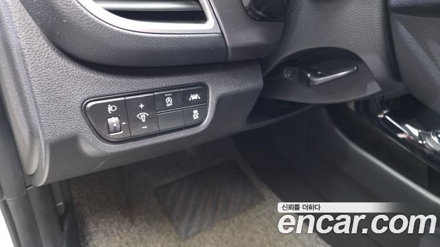 Kia Seltos Diesel 1.6 2WD Prestige 2022 — фото 20
